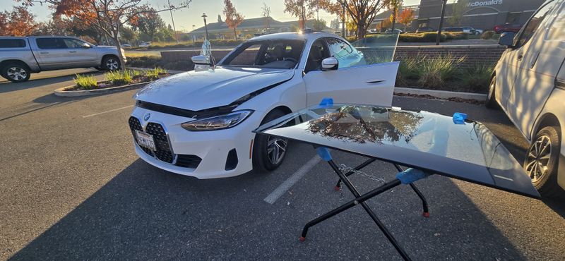 BMW 4 Series windshield replacement in Los Angeles — mobile service